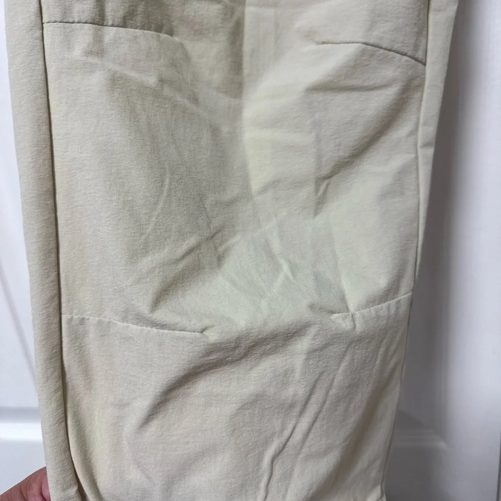 Jordan Men's Joggers in Beige with Black Jumpman A-11